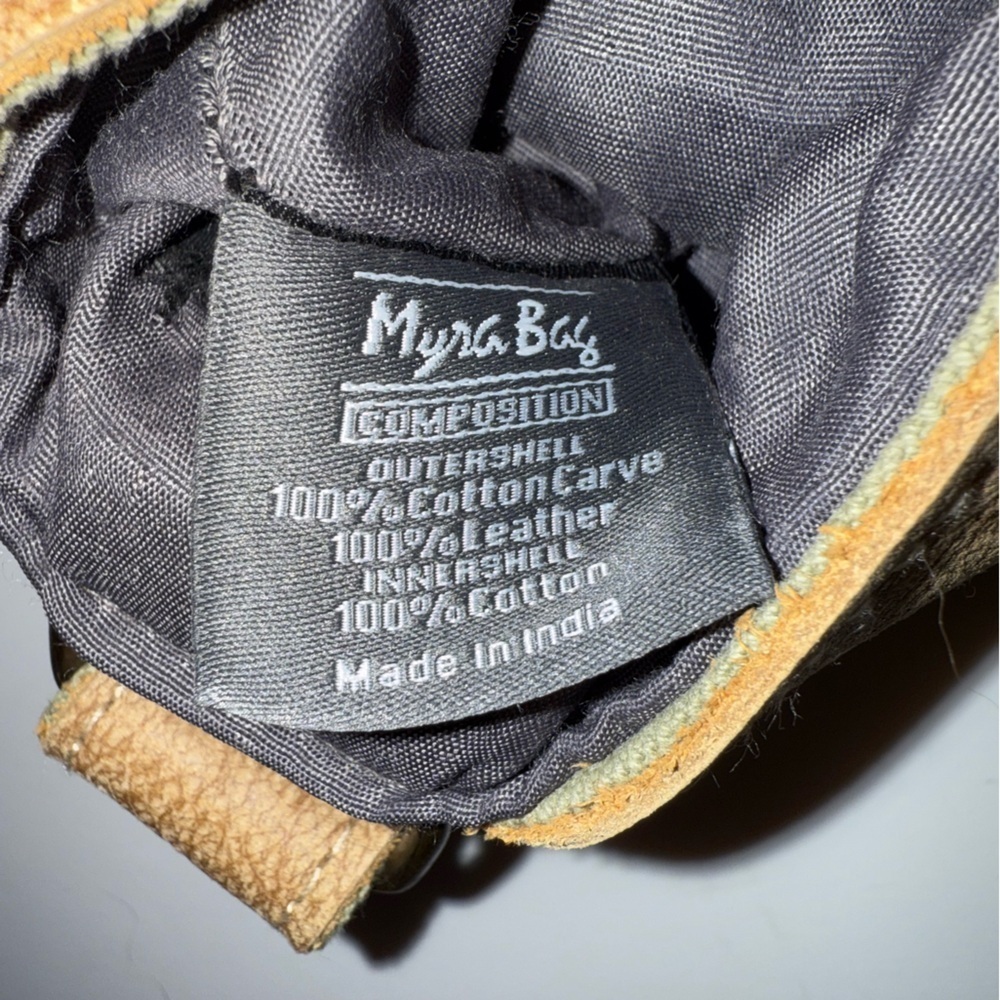 Myra Bag Upcycled Canvas and Leather Wine
Bottle Holder Like New - Picture 4 of 4